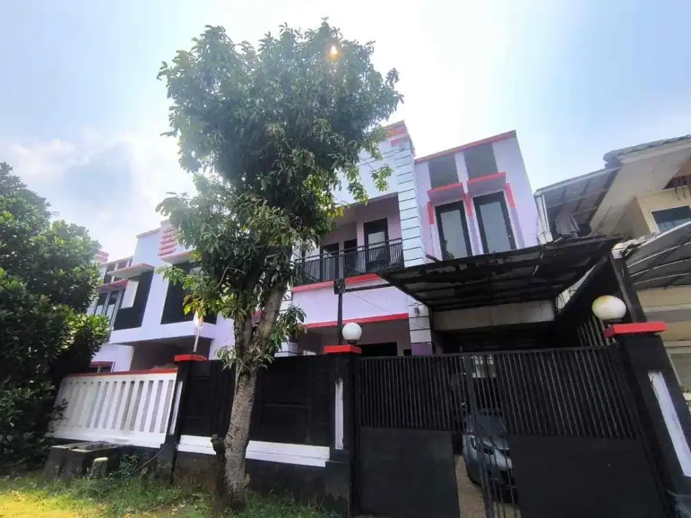 Rumah 2 Lantai dalam Komplek di Taman Modern, Cakung, Jakarta Timur