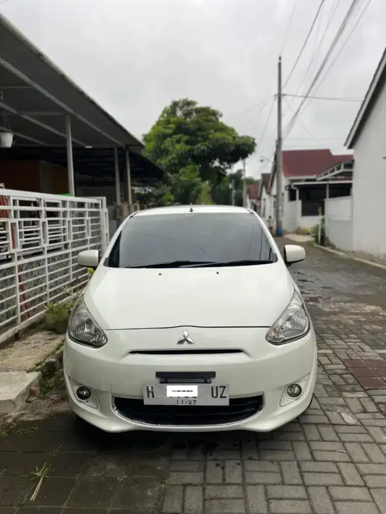 Mitsubishi Mirage manual tipe glx tahun 2012 putih