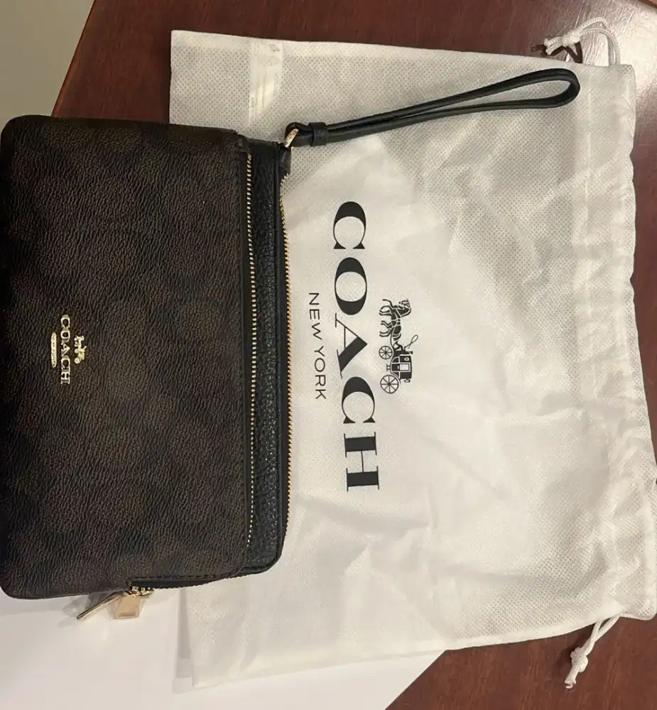 Coach Clutch Bag Ori New