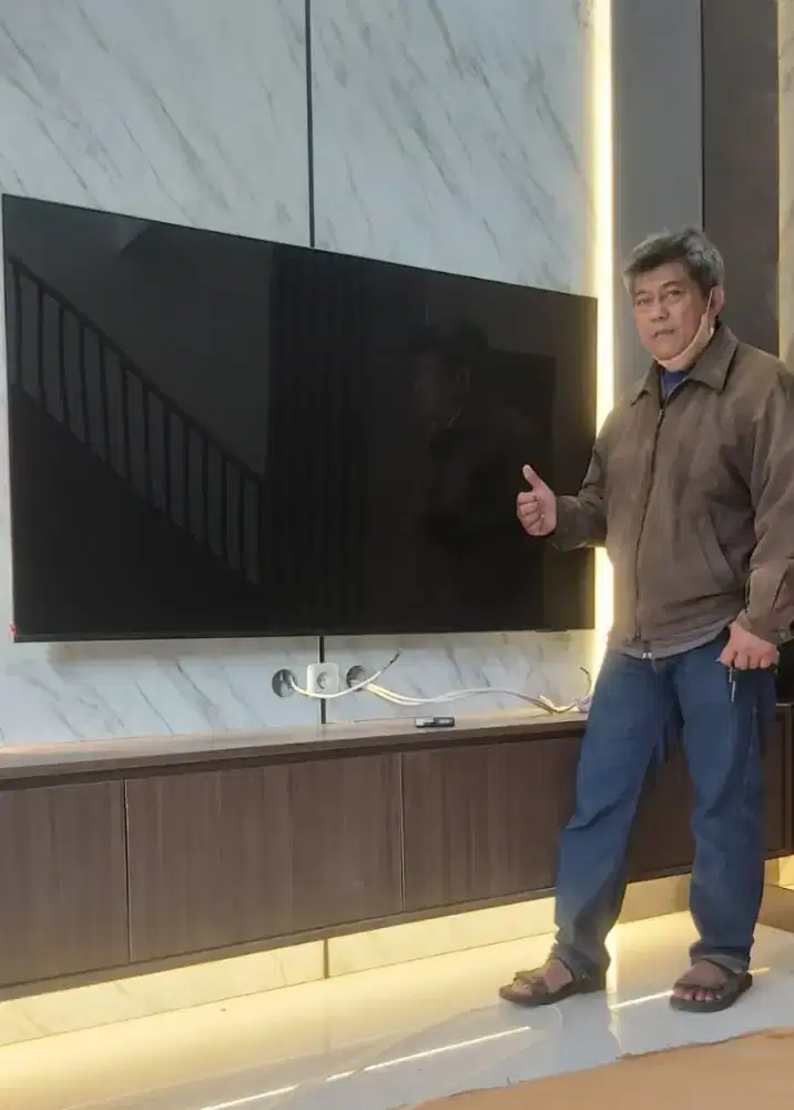 pasang & jual bracket utk gantungan tv led lcd di backdrop kuat nyaman
