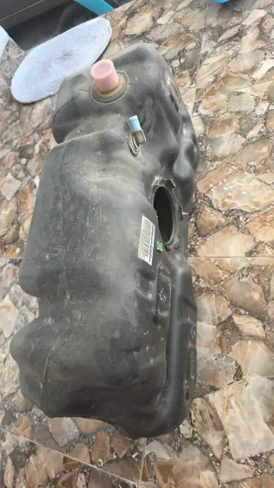 Tangki bensin nissan march tahun 2014