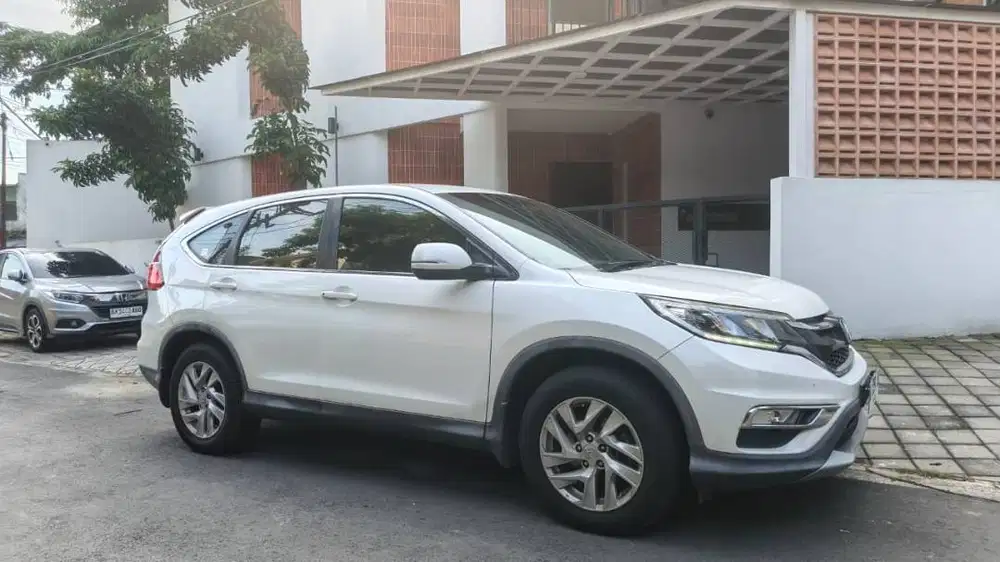 Honda CR-V 2.0 AT Bensin 2016 Putih - Tangan Pertama - Pajak Panjang