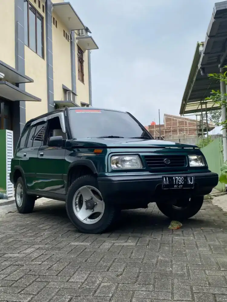 Suzuki Sidekick MT Body Mulus Terawat 38 juta NEGO