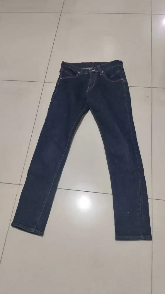 Celana jeans levis