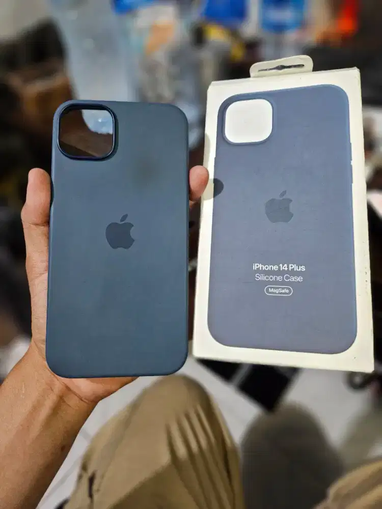 case original ibox untuk hp iphone 14 plus kondisi mulus