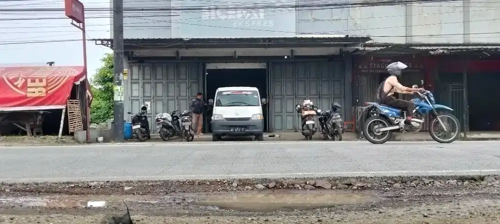 DI JUAL RUKO DEPAN PERTAMINA KEDUNG PUJI GOMBONG