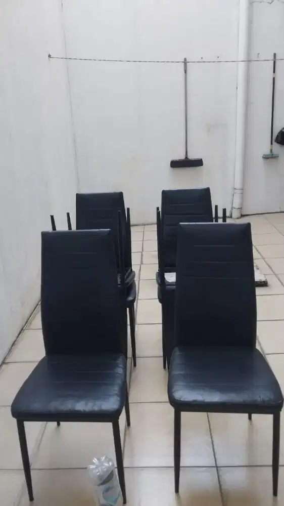 Dijual kursi makan 6 biji