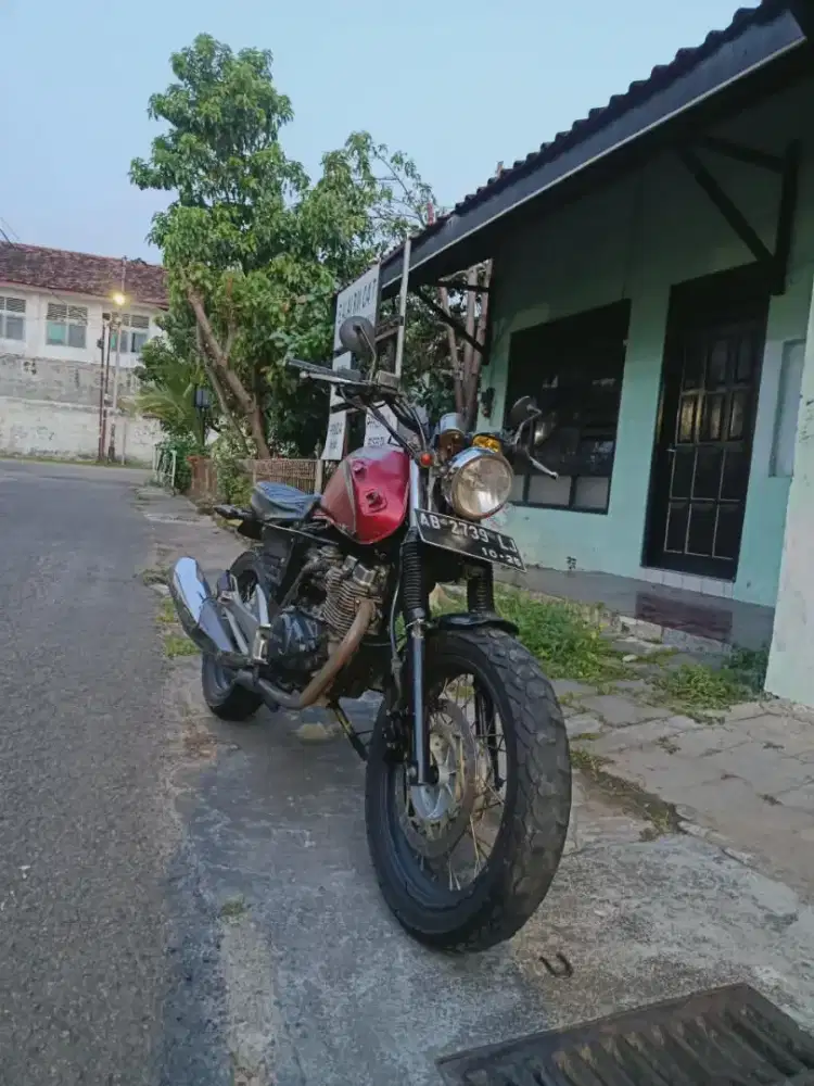 DIJUAL CEPAT MOTOR CUSTOM HONDA