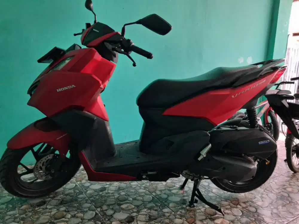 VARIO CBS 160 TAHUN 2023