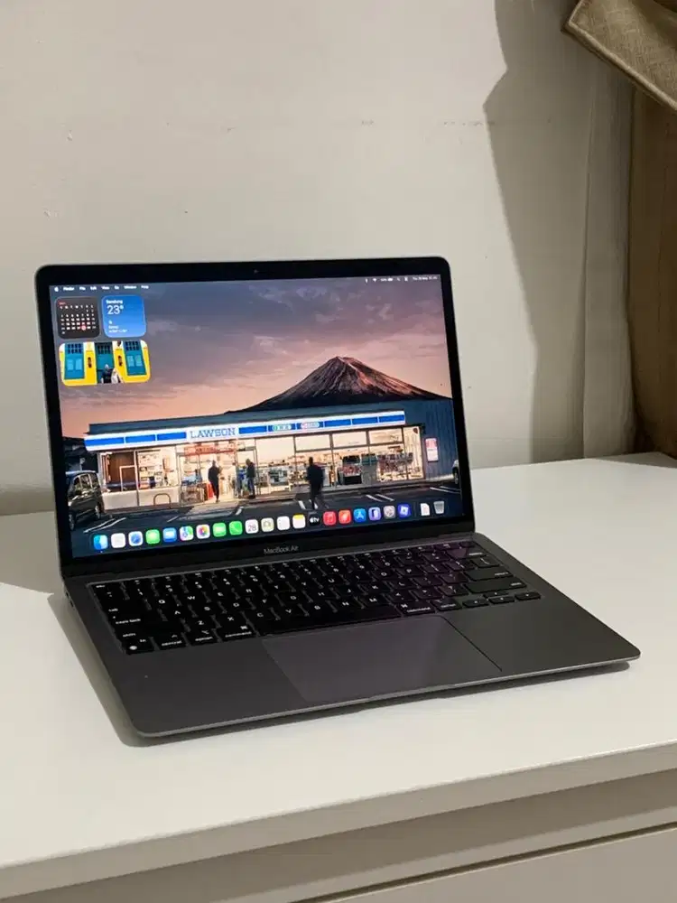 MacBook Air 2020 M1 8/256