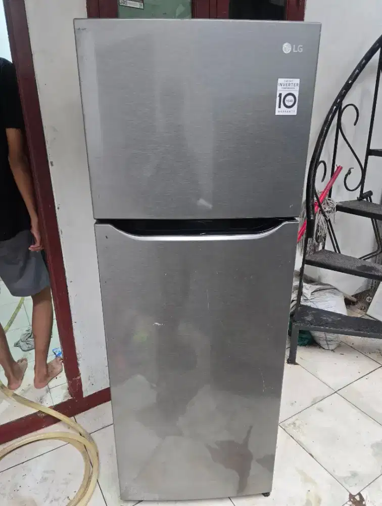 kulkas 2 pintu LG inverter