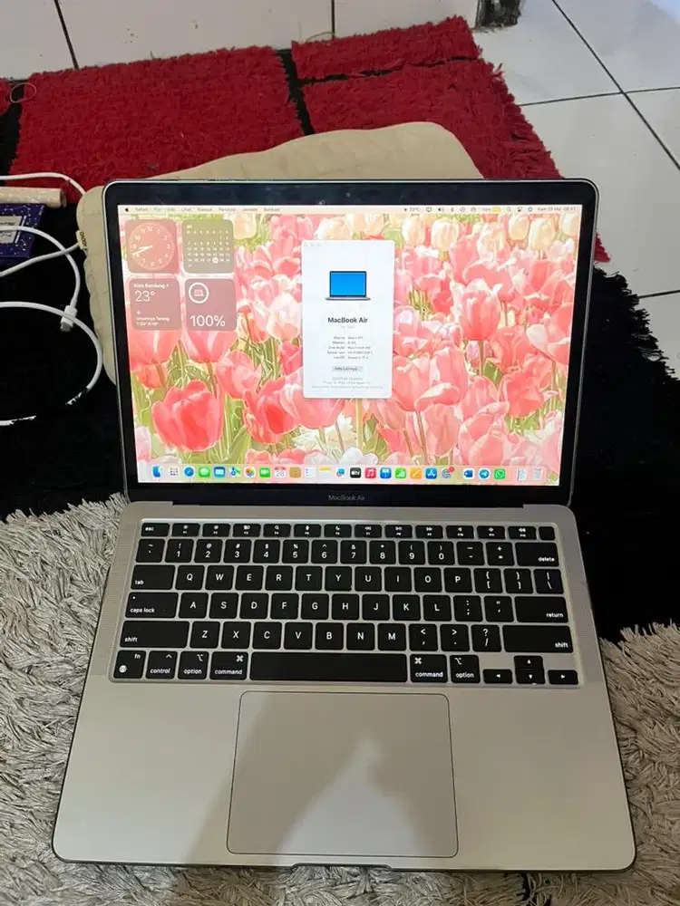 Apple MacBook Air (13.3 inci, M1 2020) Space Grey