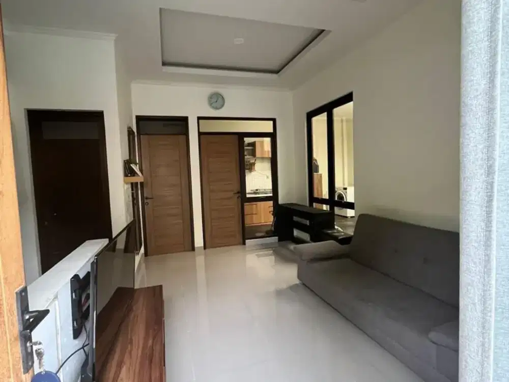 Dijual Rumah Asri Sejuk Siap Huni Semi Furnished Minimalis Lokasi Strategis di Cihanjuang Bandung
