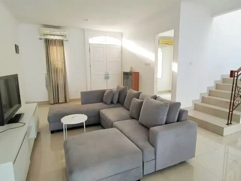 Disewakan Rumah Cluster Vassa Lake Vassa Residence Lippo Cikarang