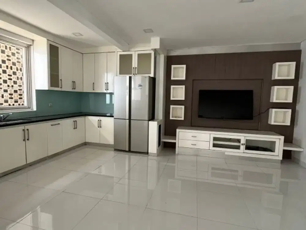 Disewakan Rumah Cluster Vasa Lake Vassa Residence Lippo Cikarang