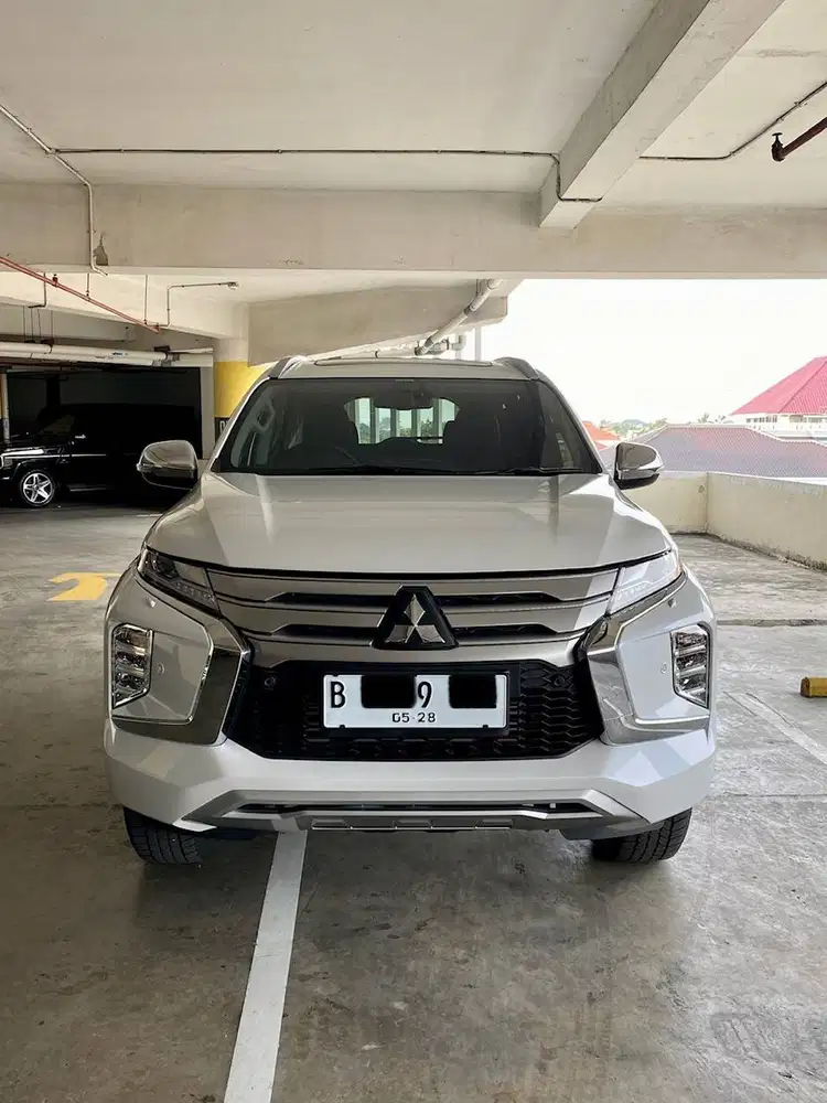 Pajero Sport Dakar 4x2 Sunroof