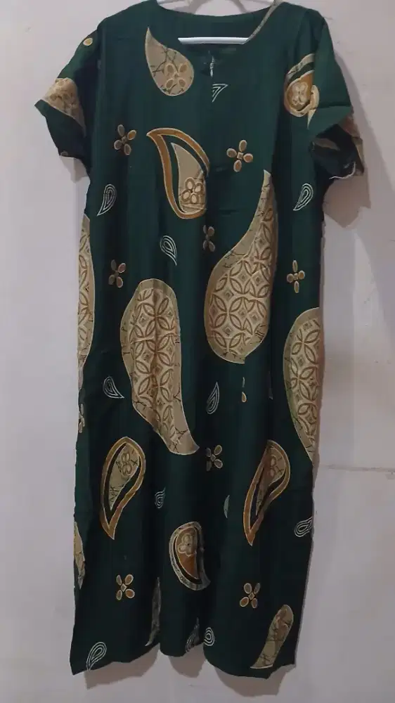 Baju kebangsaan nyaman adem