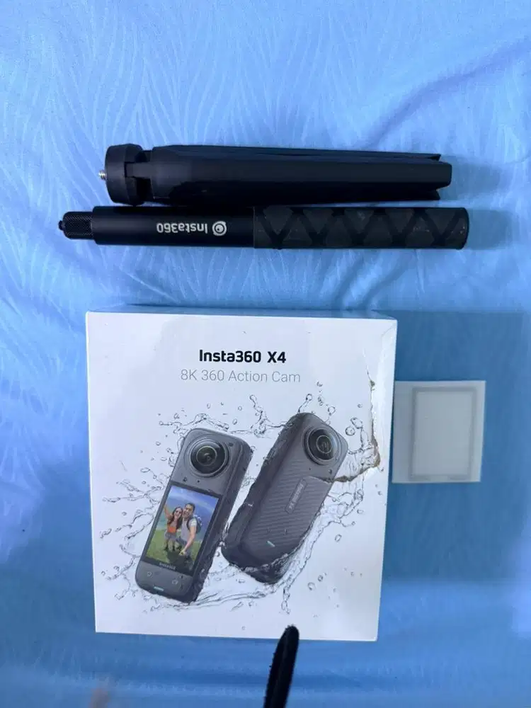 Kamera insta360 X4 new masih belum di aktivasi dapet kelengkappnnya