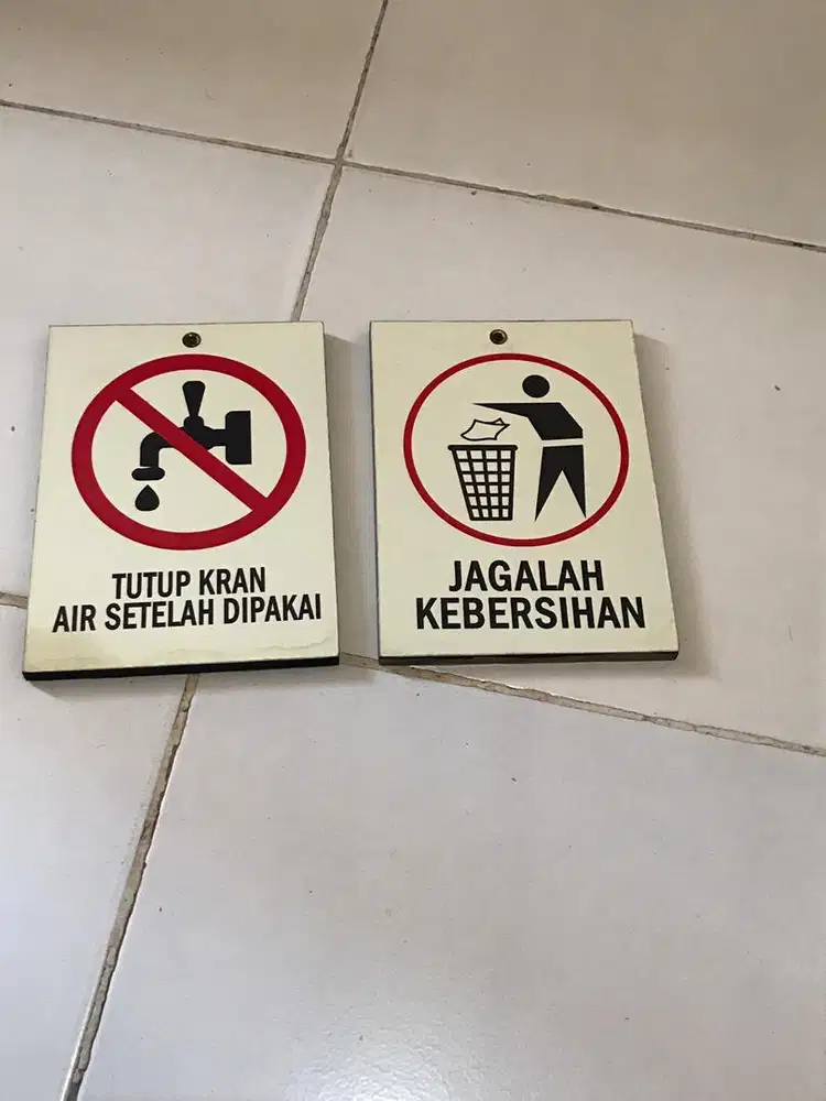 Hiasan Dinding Peringatan