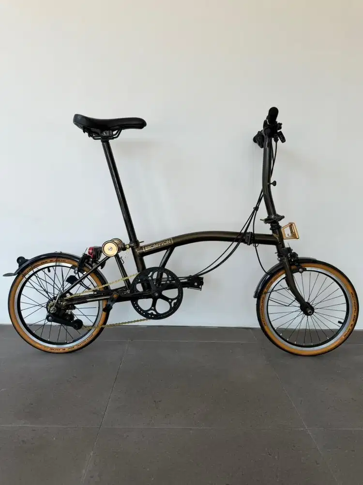 Brompton Raw Lacquer Black Edition
