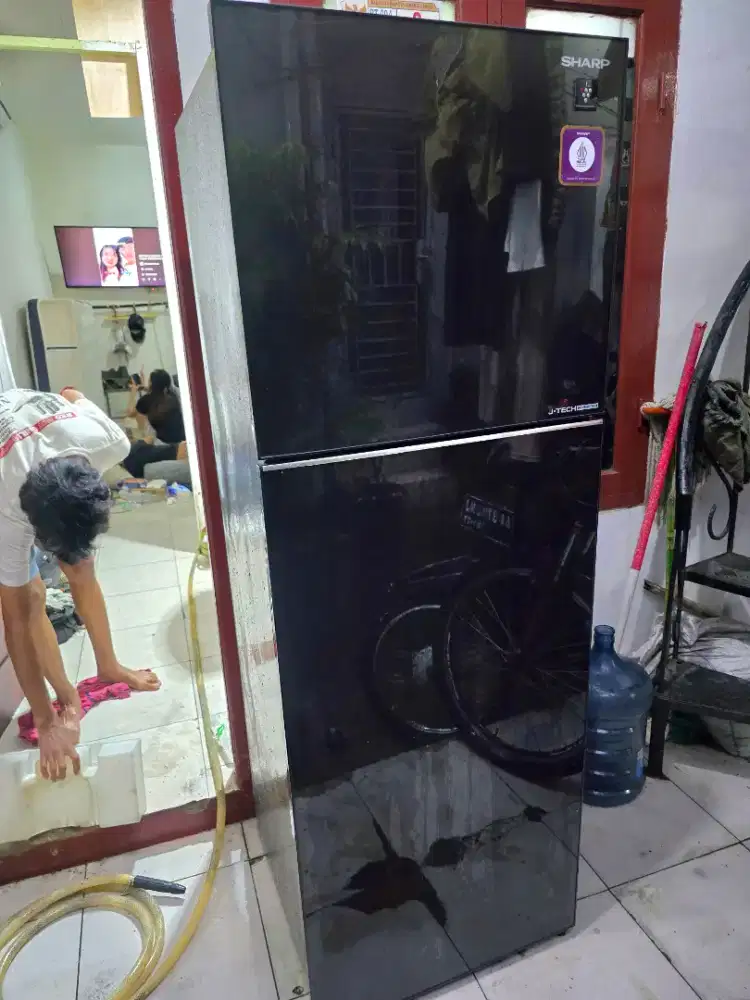 kulkas 2 pintu sharp inverter jumbo