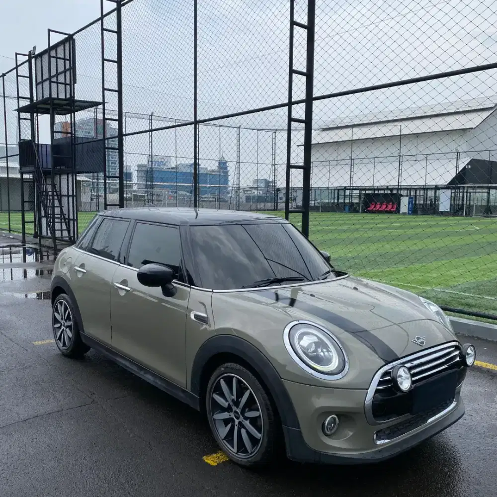 Mini cooper 5 door 1.5 A/T 2020