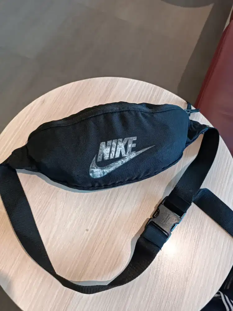 Tas Waistbag Branded Ori