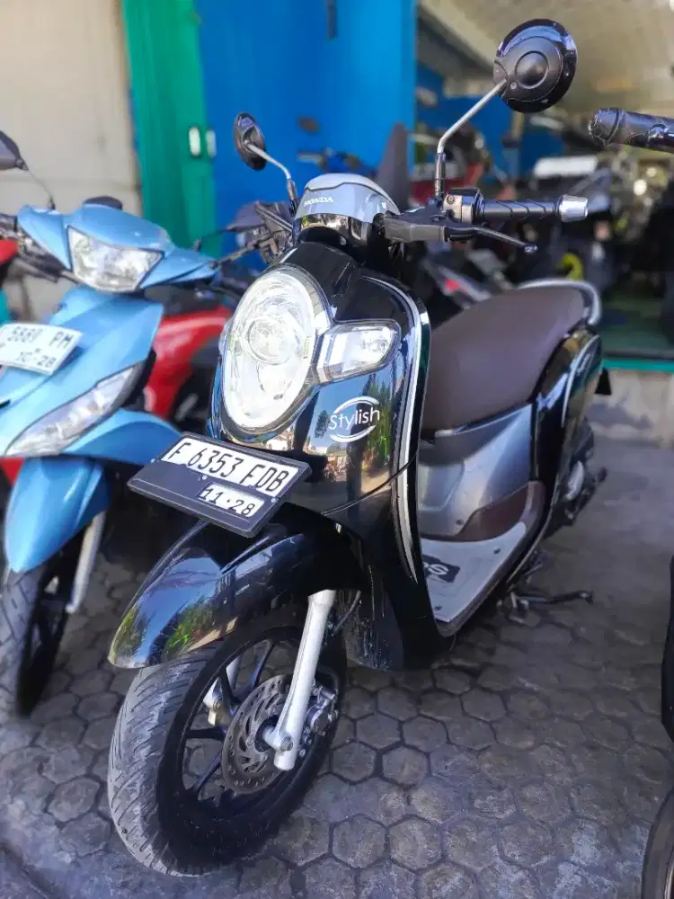 Scoopy ESP donat 2018 mulus siap pakai