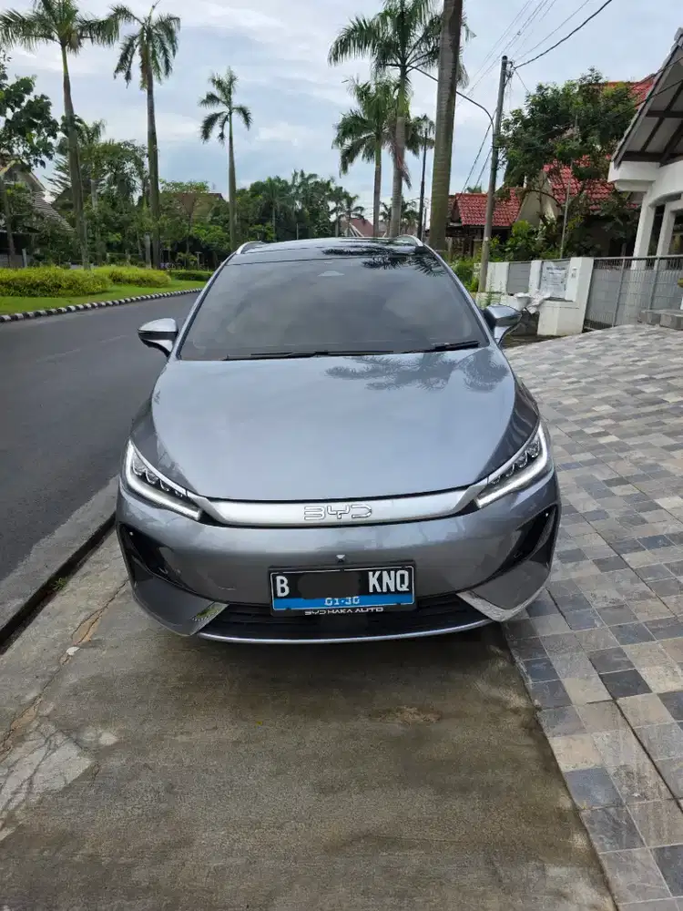 BYD M6 2024 Listrik