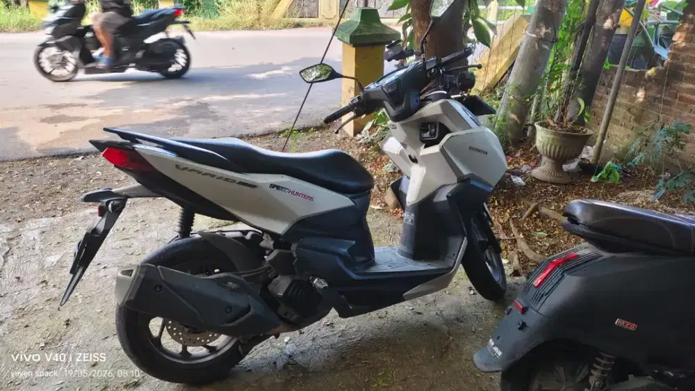 Di jual cepat motor Vario 160 abs