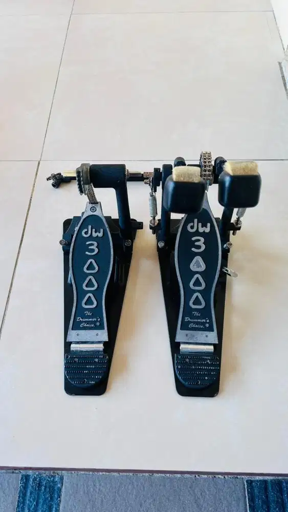 Forsale double pedal dw3000 kondisi normal mulus
