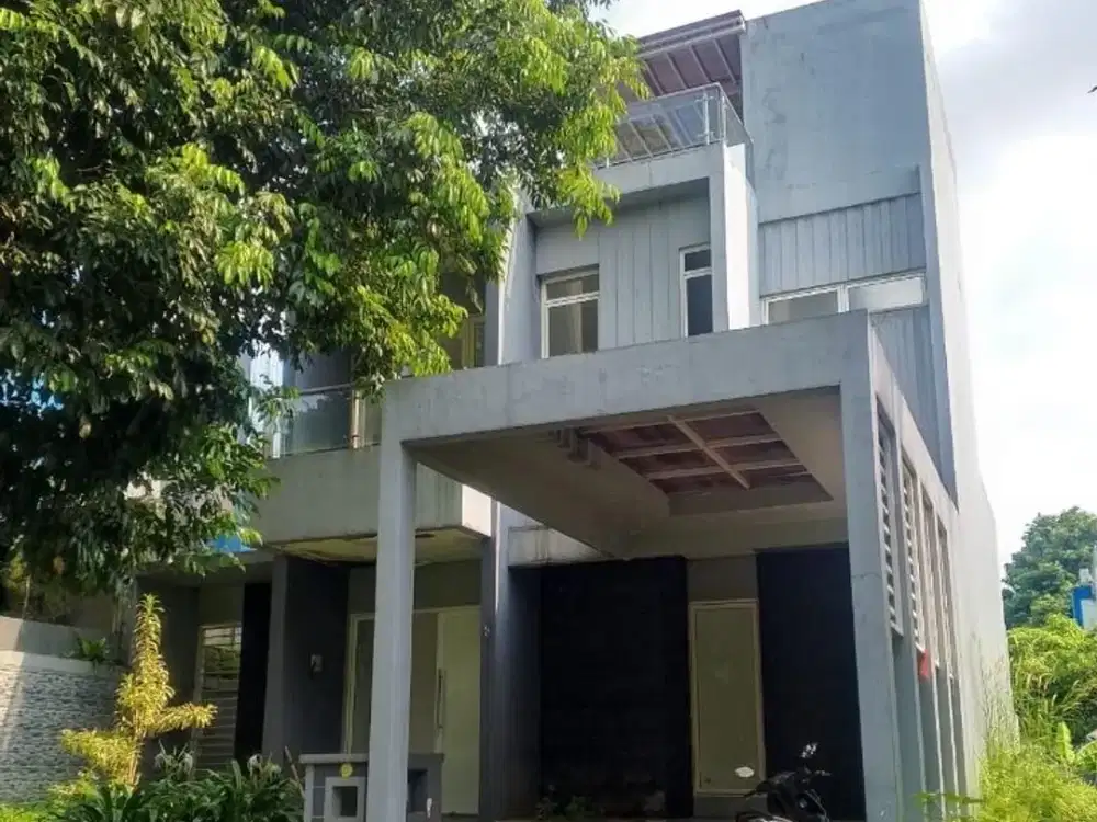 Di Jual Rumah Murah Sentul City 1,5M – LT 200 LB 146, 4 KT, Ada Halaman Depan Belakang Harga Nego