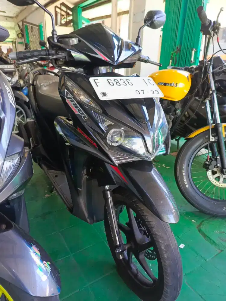 Vario 125 old KZR 2014 komplit