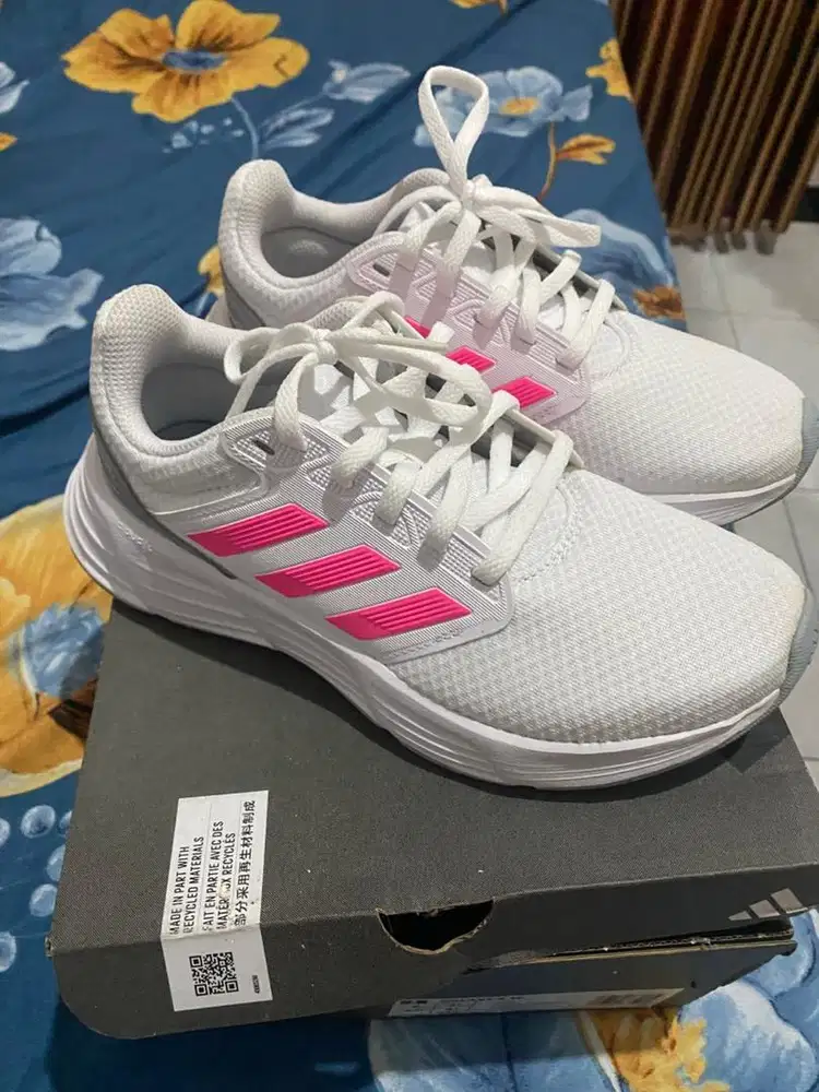 Sepatu Adidas Original Wanita