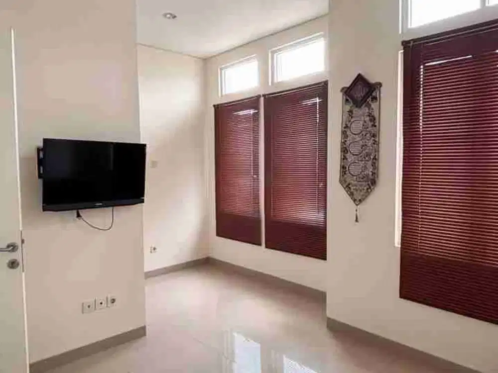 Dijual Rumah 2lt Parkville Serpong cluster Canola Tangerang