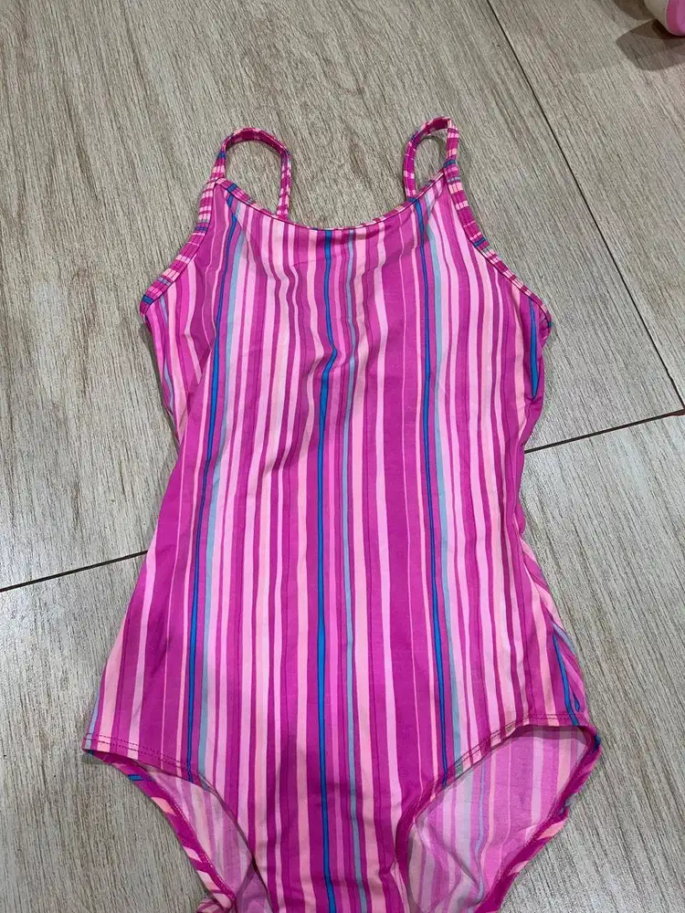 Pakaian Renang Wanita / One Piece Swin Suite Wanita