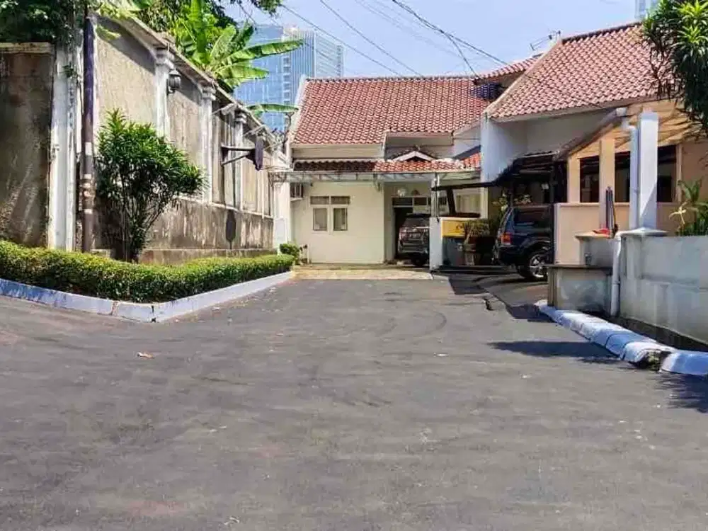 Rumah Luas dalam Cluster Jati Padang Jakarta Selatan – Dekat TB Simatupang & Area Bisnis