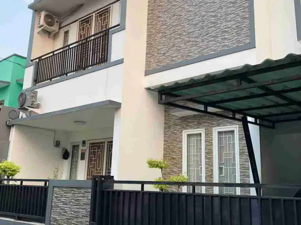 JUAL RUMAH DAERAH CENGKARENG JAKARTA BARAT SHM DALAM KOMPLEKS 2 LANTAI RAPI SIAP HUNI