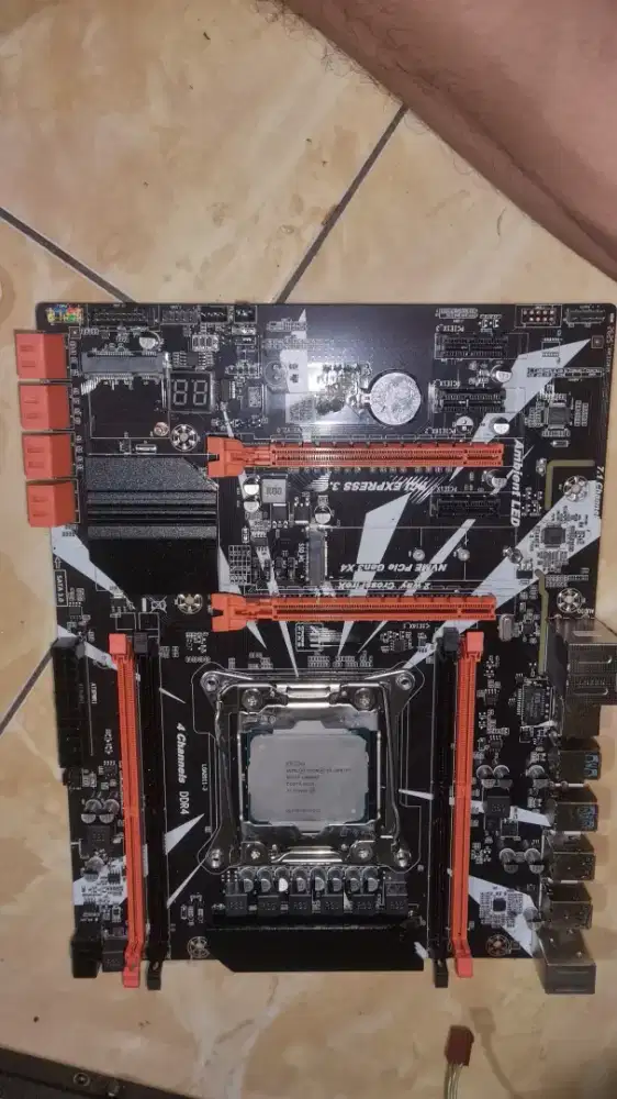Motherboard: X99-QD4