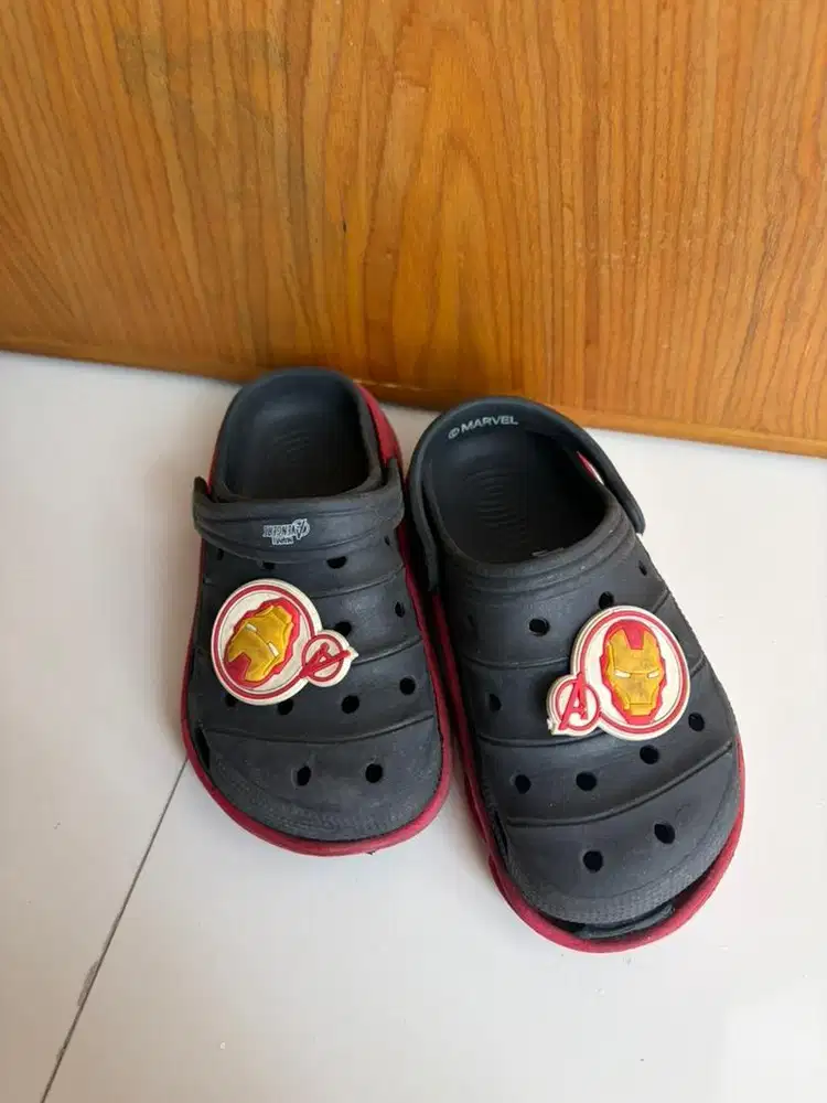 Sendal Anak Karet