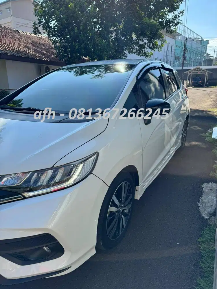 Jazz RS 2018 AT jual santai mobil kesayangan keluarga