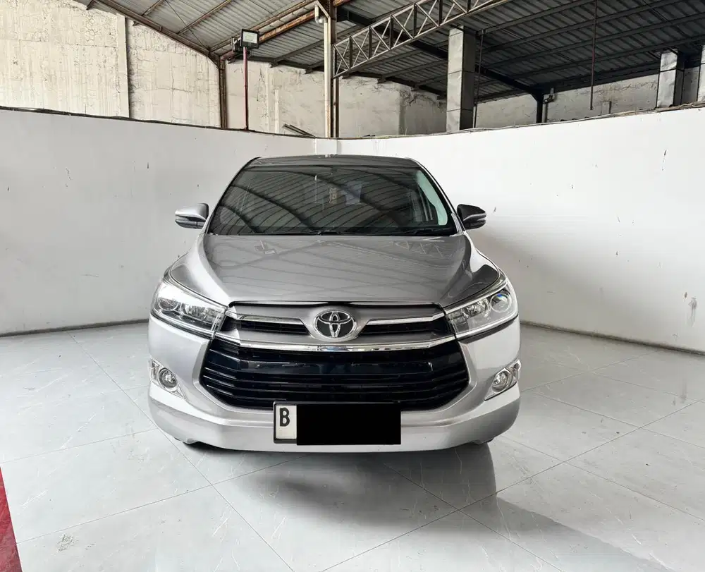Toyota Innova V 2.0 At