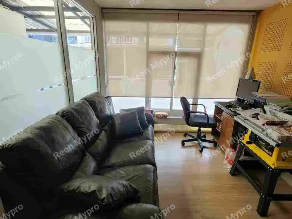 Di Jual &  Sewa Rumah 3 Lantai Siap Huni Kalideres Jakarta Barat