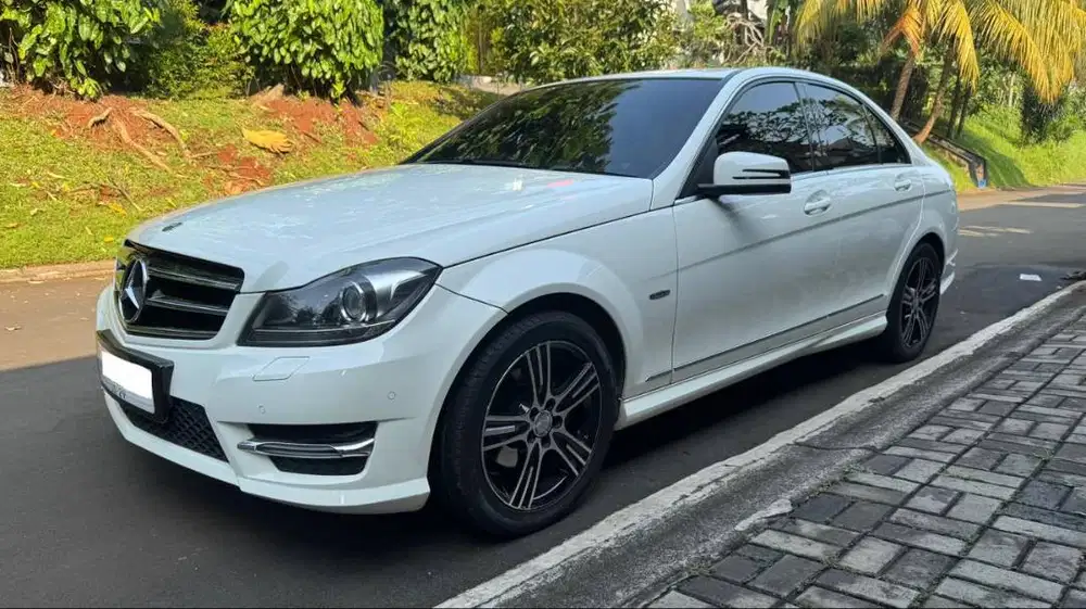 JUAL MERCEDES C200 EDITION C 2014