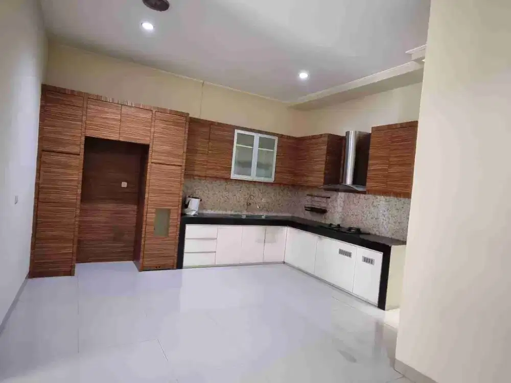 Dijual Rumah Cantik 2 Lt Citra 3 Kalideres Jakarta Barat