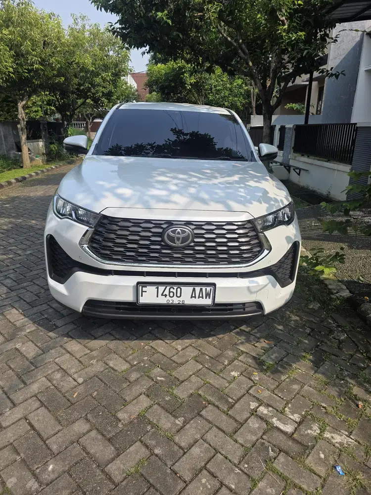 Toyota Kijang Innova 2023 Bensin