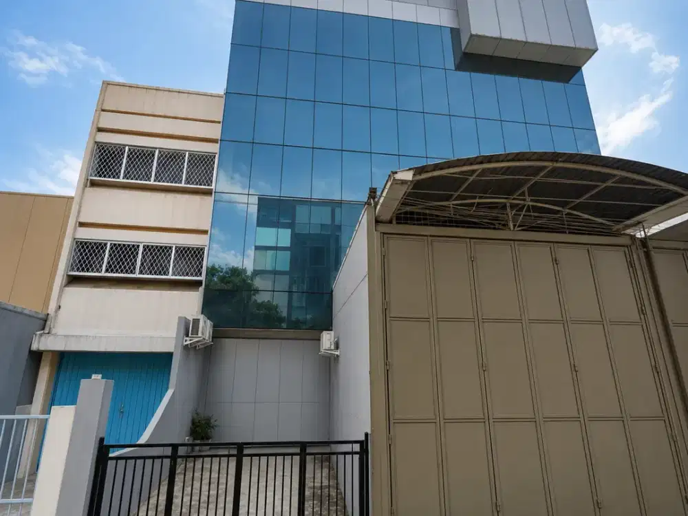 Ruko 5 Lantai Dekat Stasiun di Gambir Jakarta Pusat