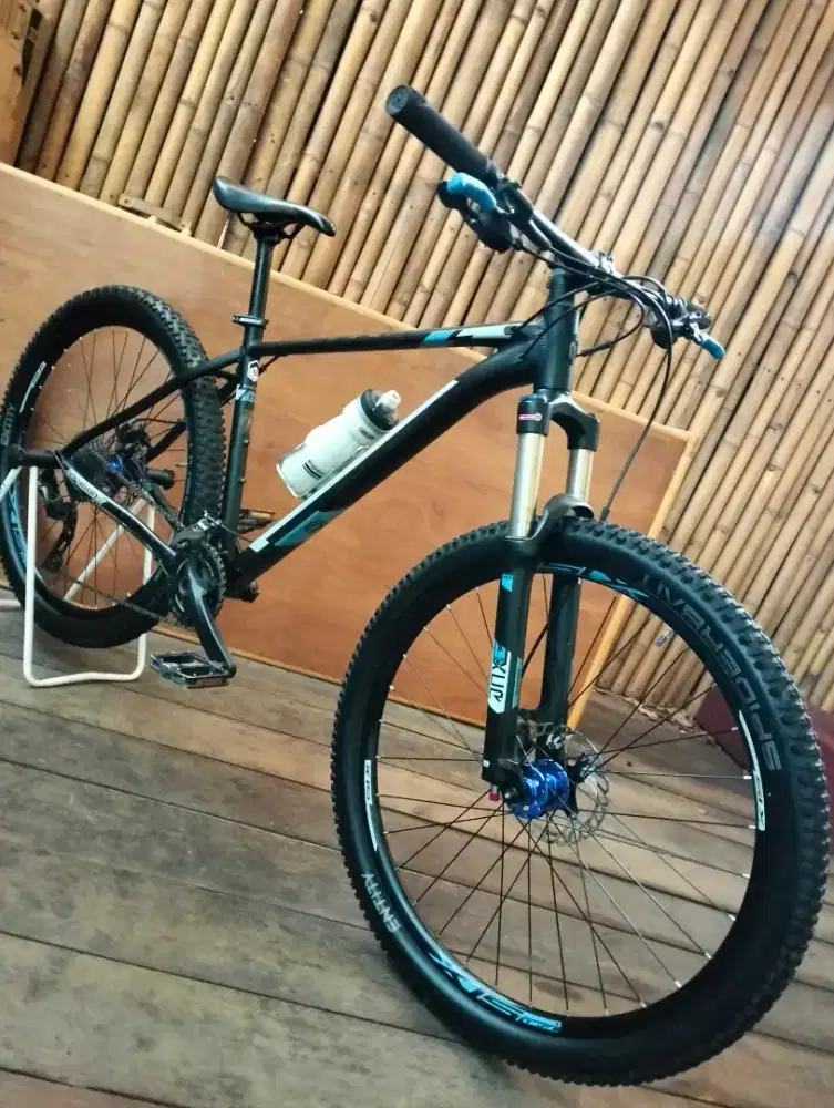Sepeda MTB Polygon xtrada 6