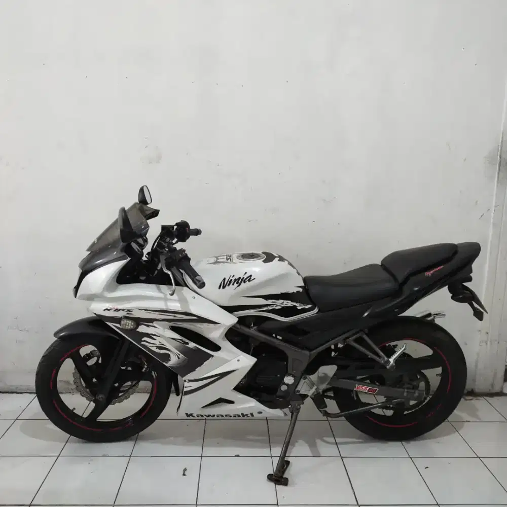 Kawasaki ninja RR SE 2012 Bagus lengkap