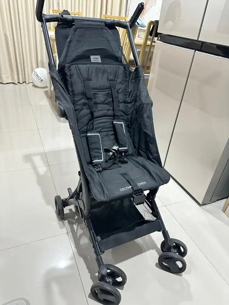 Stroller Delta Children Foldable Ringan & Praktis Warna Hitam
